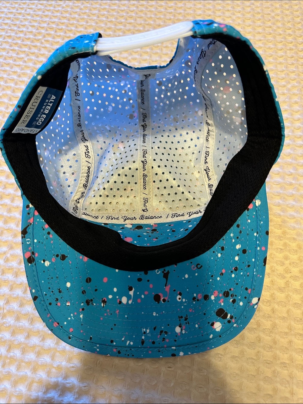 Alter ego running hat - Picture 5 of 6